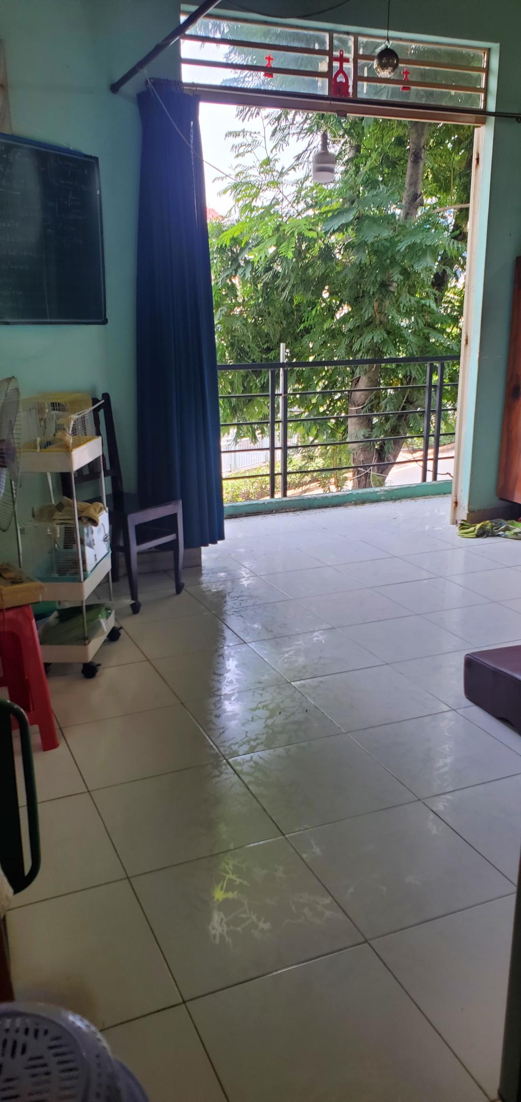 Bán nhà mặt tiền 12m tại Hồng Bàng, Quận 6, Giá 10 tỷ, 80.8m2, 3PN + 2WC, view sông,nhiều tiện ích